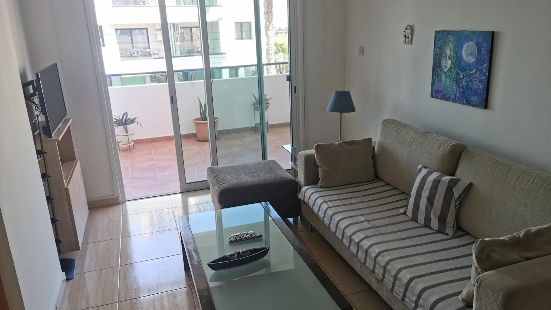 Apartamento Carisa Downtown With Rooftop Pool Lárnaca