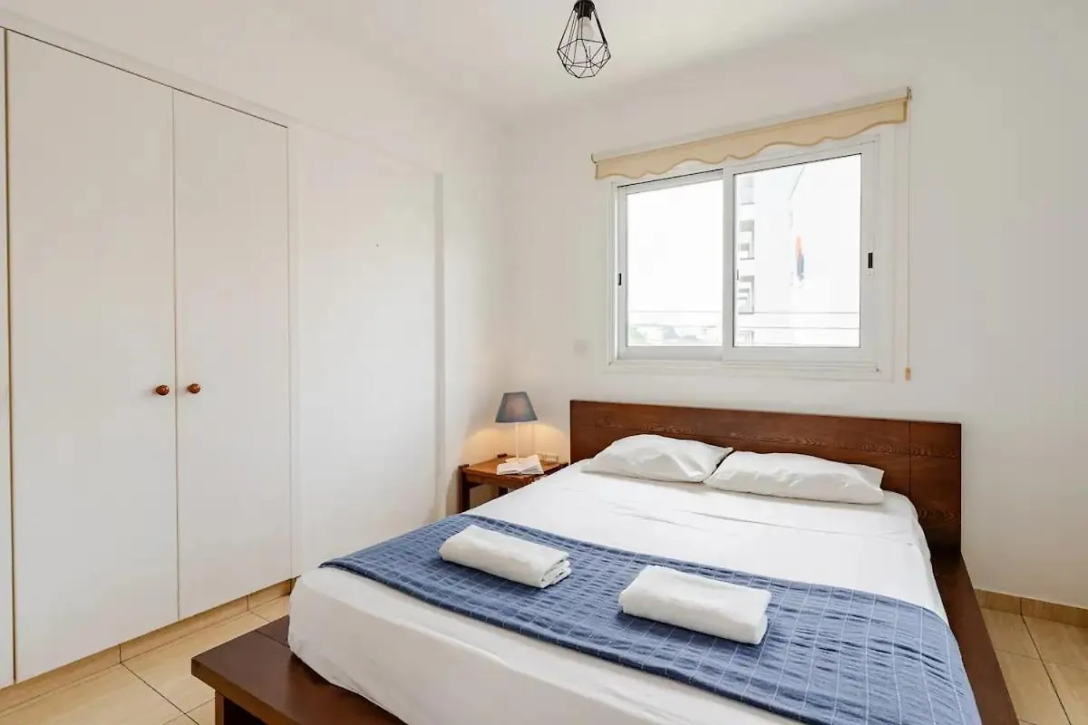 Apartamento Carisa Downtown With Rooftop Pool Lárnaca